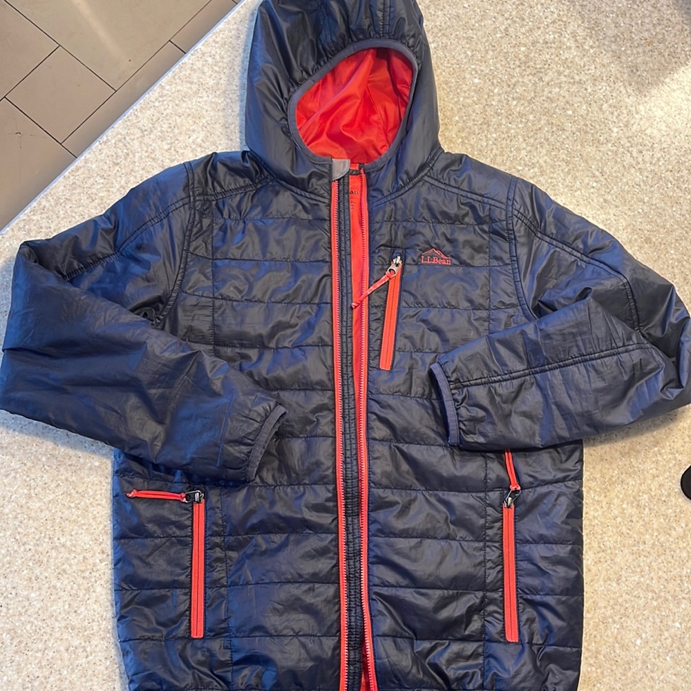Youth LL bean body lining light weight jacket.  Lightly used.